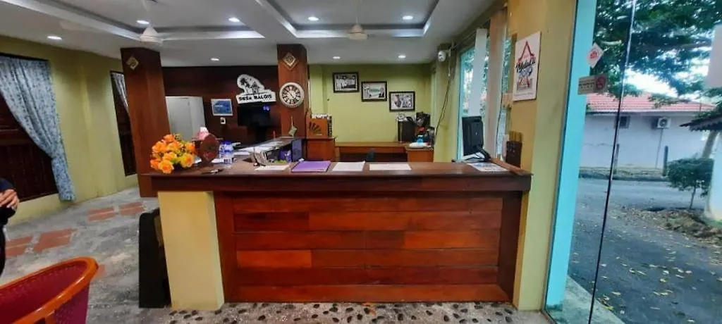 Oyo Home 90745 Desa Balqis Beach Resort Malacca 2*,  Μαλαισία