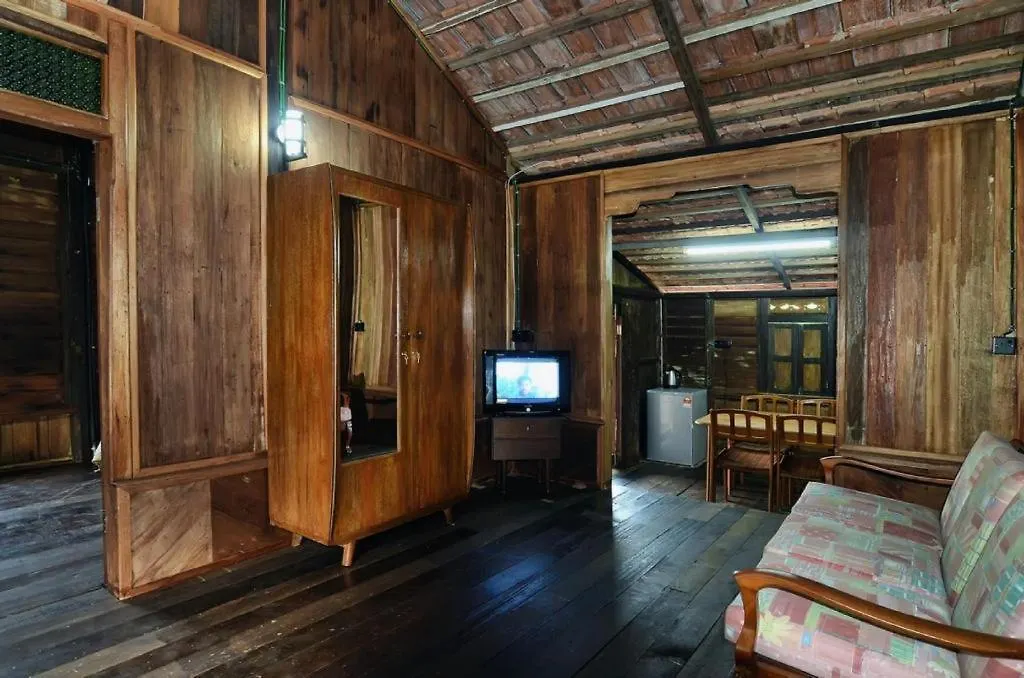 Oyo Home 90745 Desa Balqis Beach Resort Malacca Ξενοδοχείο