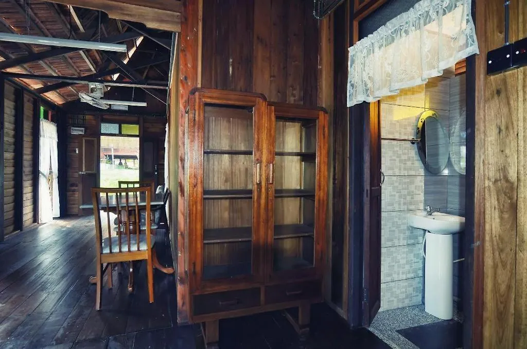 Oyo Home 90745 Desa Balqis Beach Resort Malacca